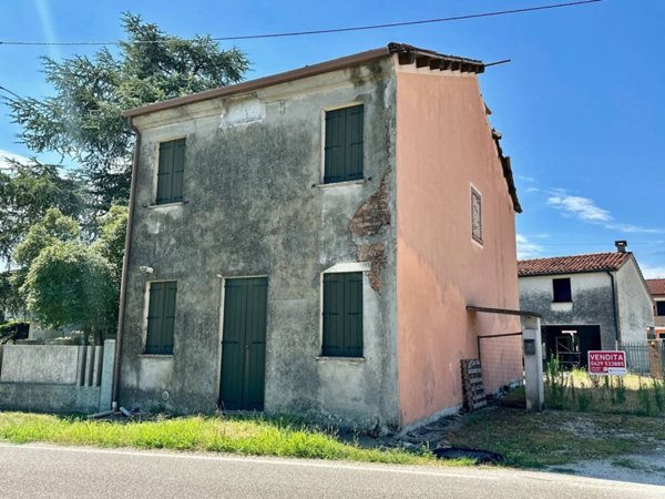 casa indipendente in vendita a Borgo Veneto in zona Santa Margherita d'Adige