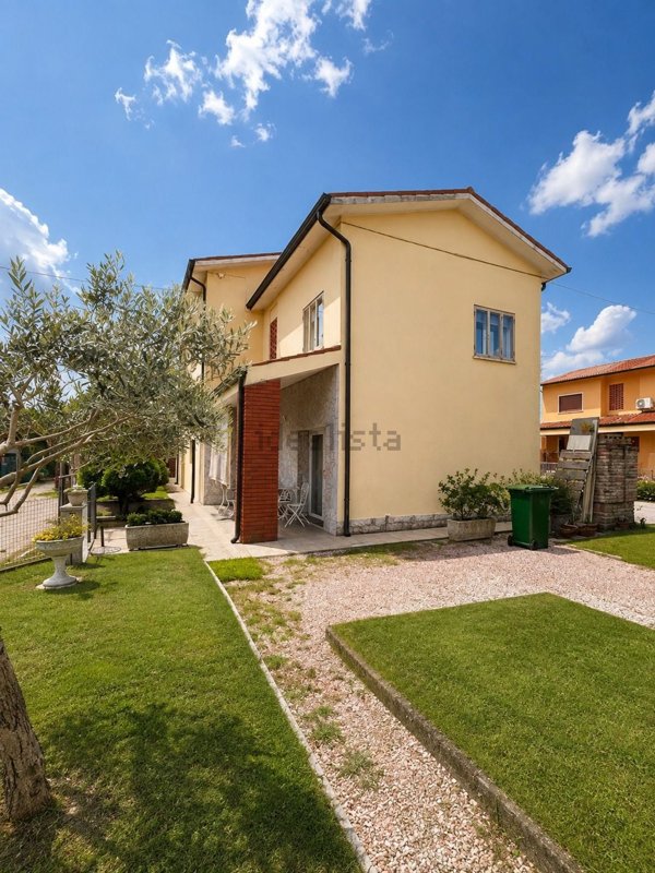 casa indipendente in vendita a Borgo Veneto in zona Megliadino San Fidenzio