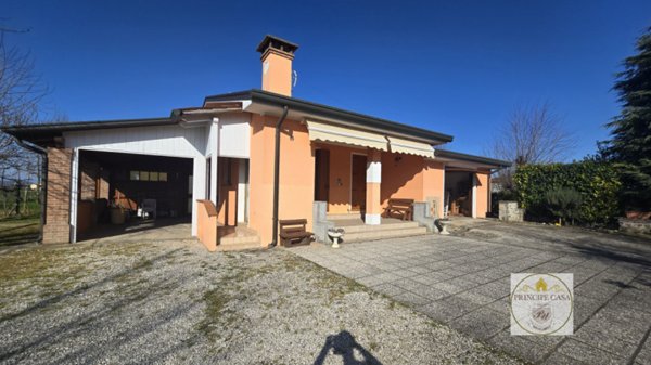 casa indipendente in vendita a Santa Caterina d'Este in zona Carceri