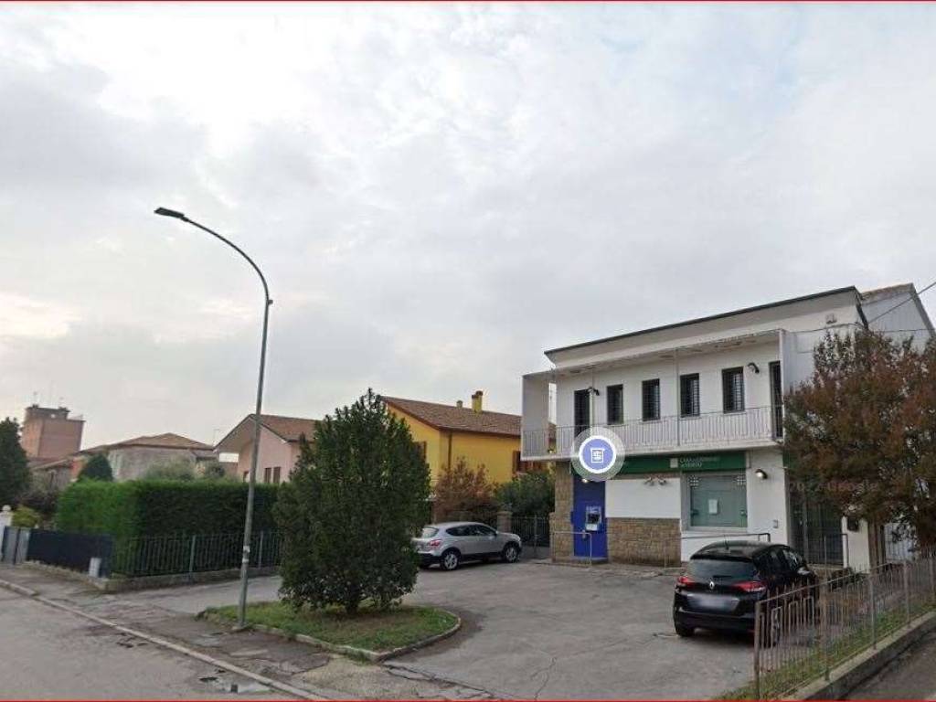 negozio in vendita ad Adria in zona Bottrighe