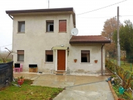 casa indipendente in vendita ad Adria in zona Bottrighe