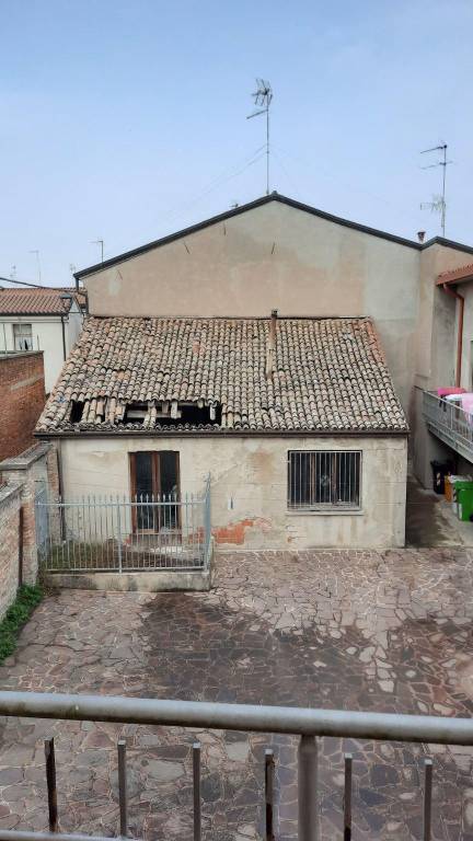 casa indipendente in vendita ad Adria