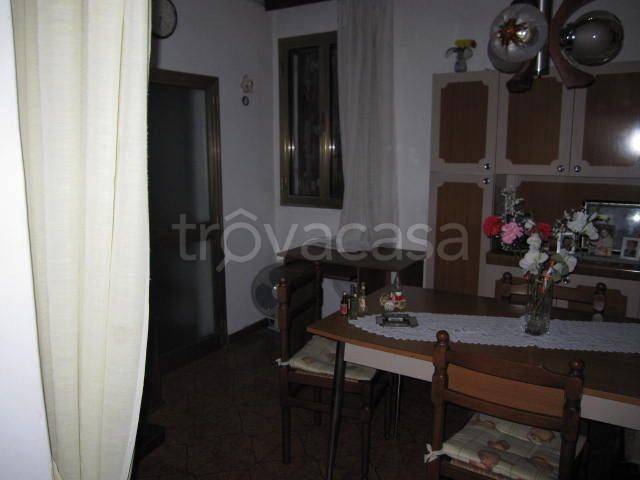 casa indipendente in vendita ad Adria