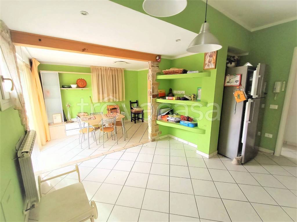 casa indipendente in vendita ad Adria