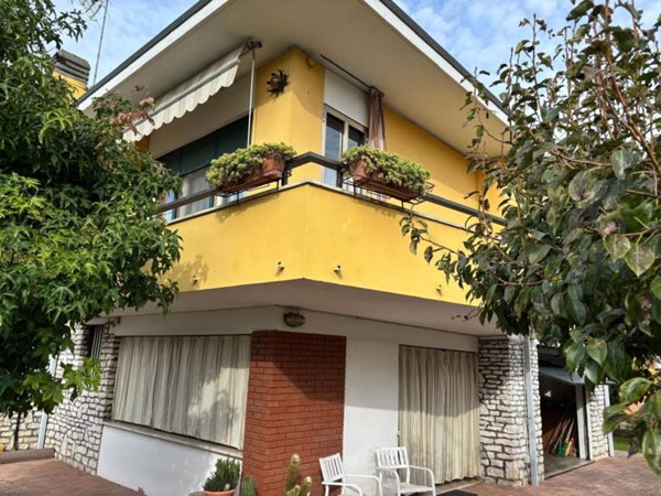 casa indipendente in vendita ad Adria