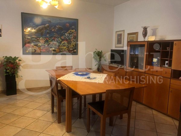 casa indipendente in vendita ad Adria in zona Bottrighe