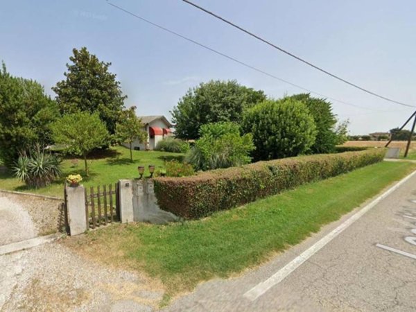 casa indipendente in vendita ad Adria