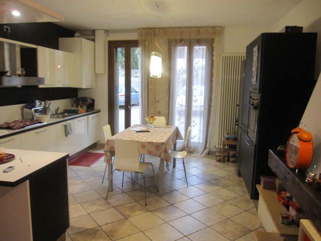 casa indipendente in vendita ad Adria