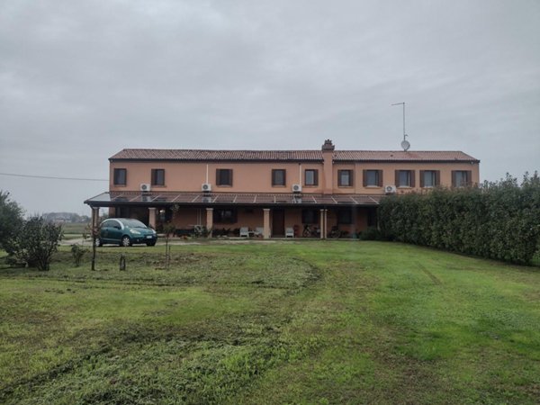 casa indipendente in vendita ad Adria