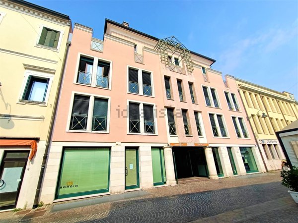 appartamento in vendita ad Adria