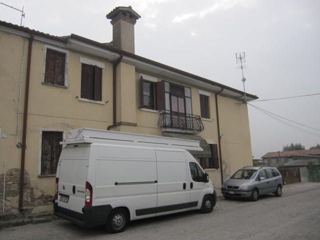 casa indipendente in vendita ad Adria