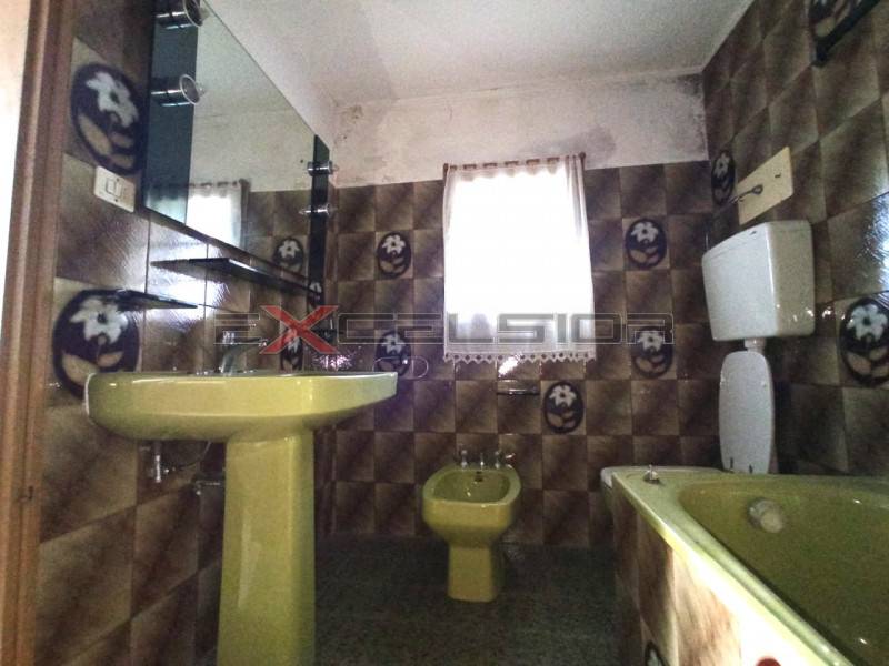 casa indipendente in vendita ad Adria in zona Bellombra