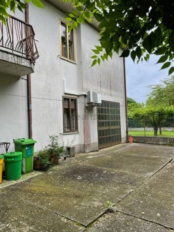 casa indipendente in vendita ad Adria