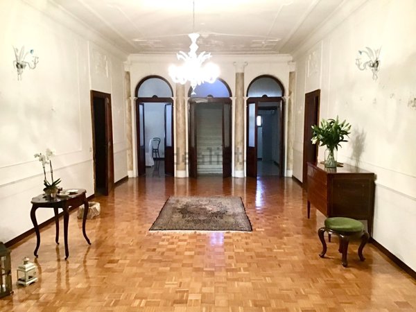 casa indipendente in vendita ad Adria in zona Bottrighe
