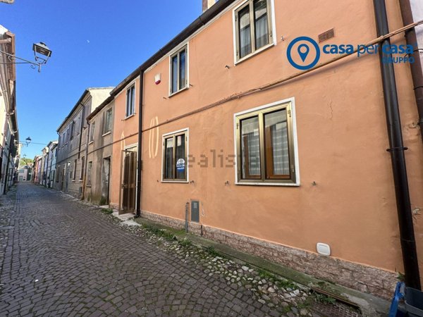 casa indipendente in vendita ad Adria