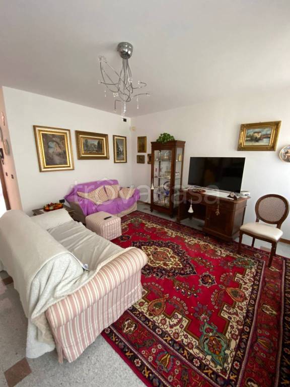 casa indipendente in vendita ad Adria