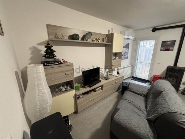 casa semindipendente in vendita ad Adria in zona Valliera