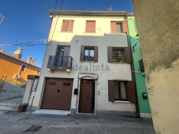 casa indipendente in vendita ad Adria