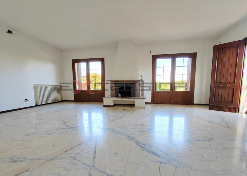 casa indipendente in vendita ad Adria