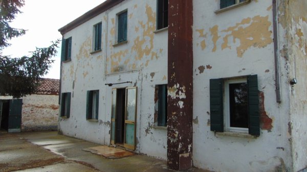 casa indipendente in vendita ad Adria
