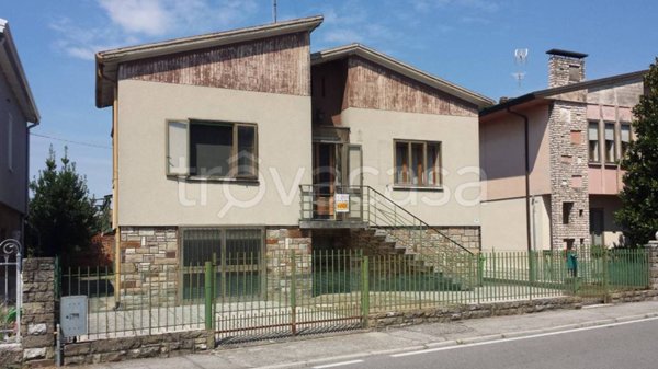 casa indipendente in vendita ad Adria