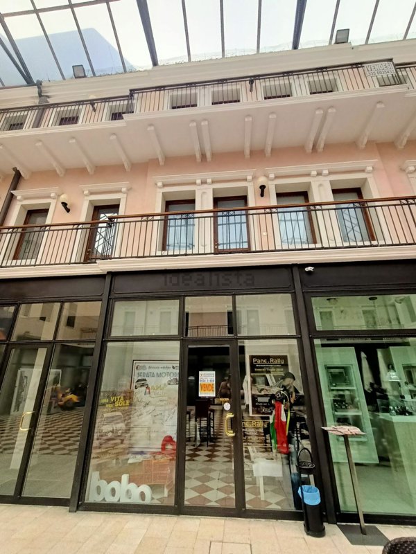 negozio in vendita ad Adria