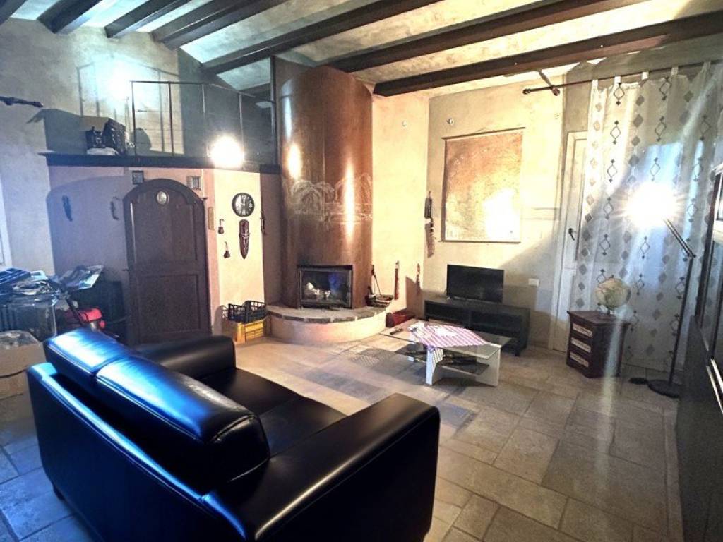 casa indipendente in vendita ad Adria in zona Baricetta