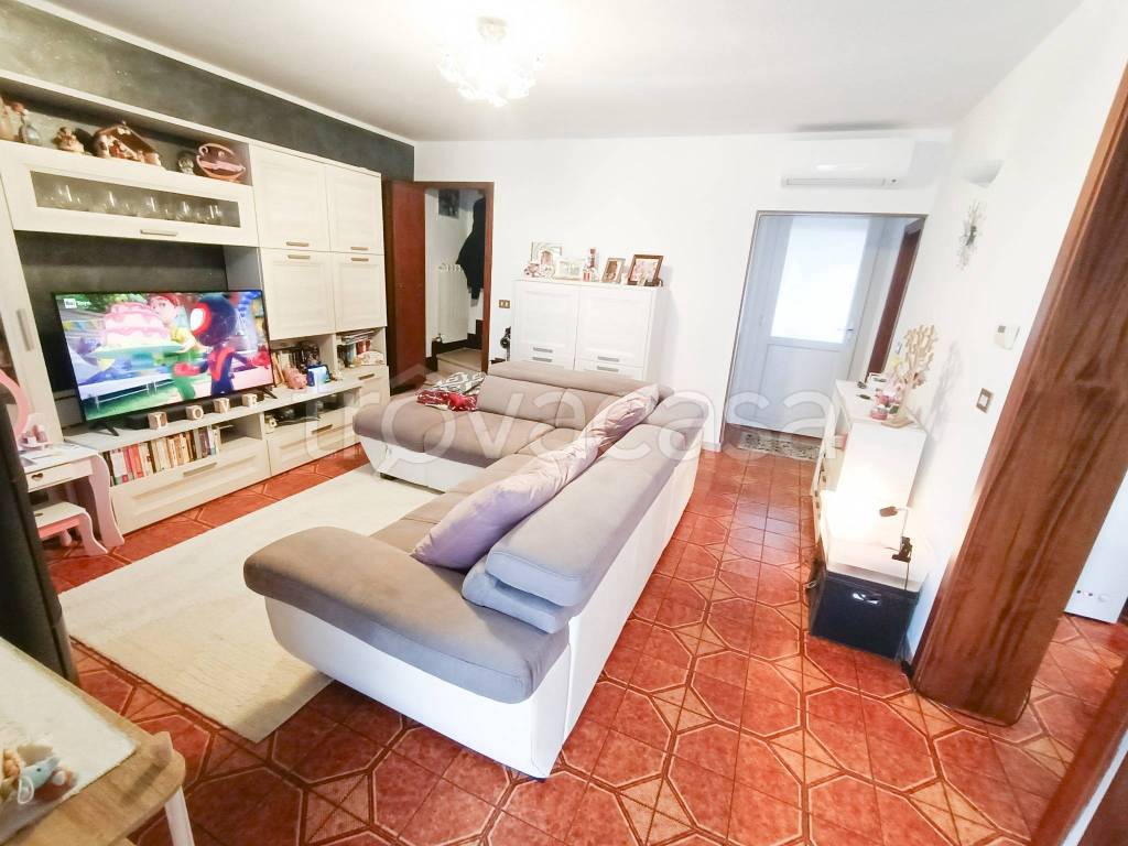 casa indipendente in vendita ad Adria