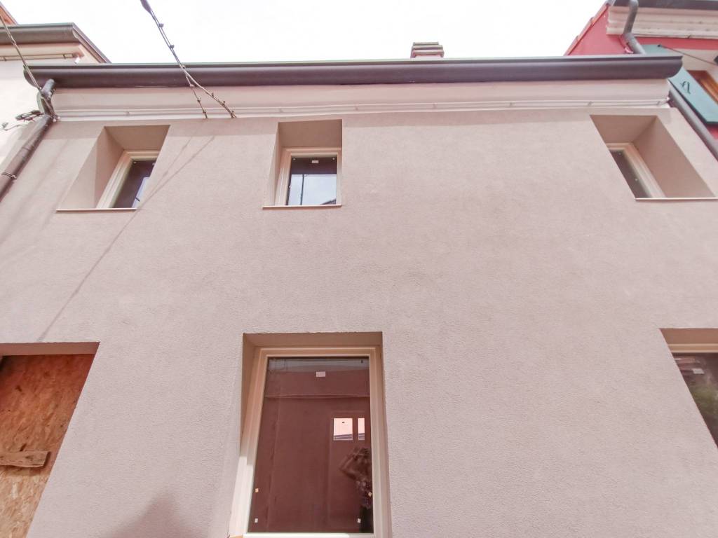 casa indipendente in vendita ad Adria
