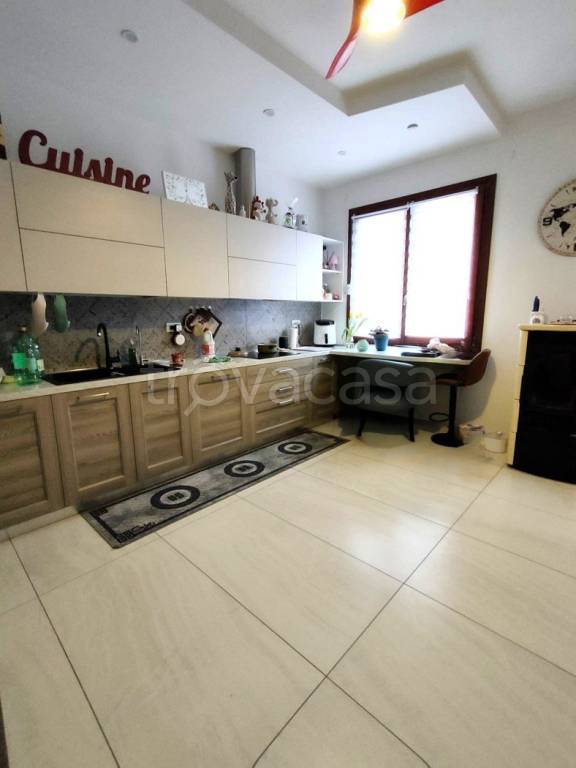 casa indipendente in vendita ad Adria