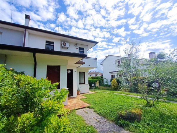 casa indipendente in vendita ad Adria