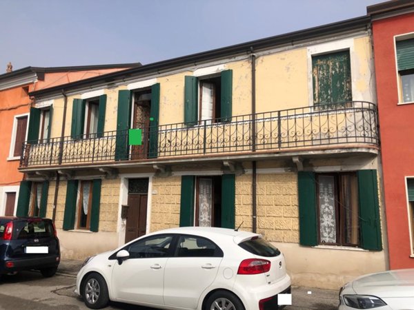 casa indipendente in vendita ad Adria