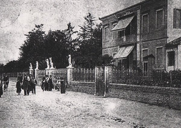 casa indipendente in vendita ad Adria in zona Bottrighe