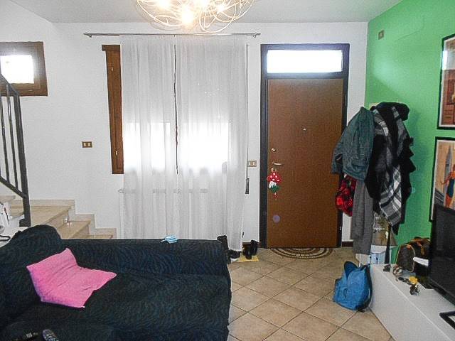 casa indipendente in vendita ad Adria