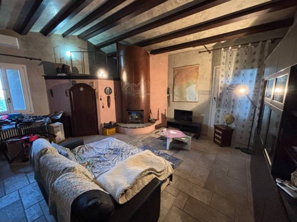 casa indipendente in vendita ad Adria in zona Baricetta