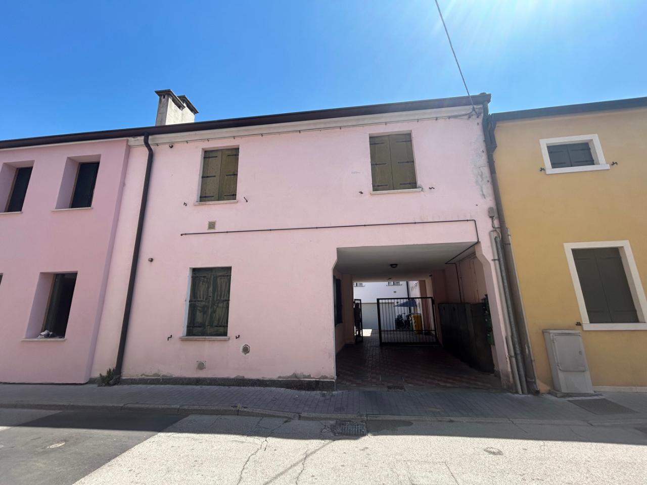 appartamento in vendita ad Adria