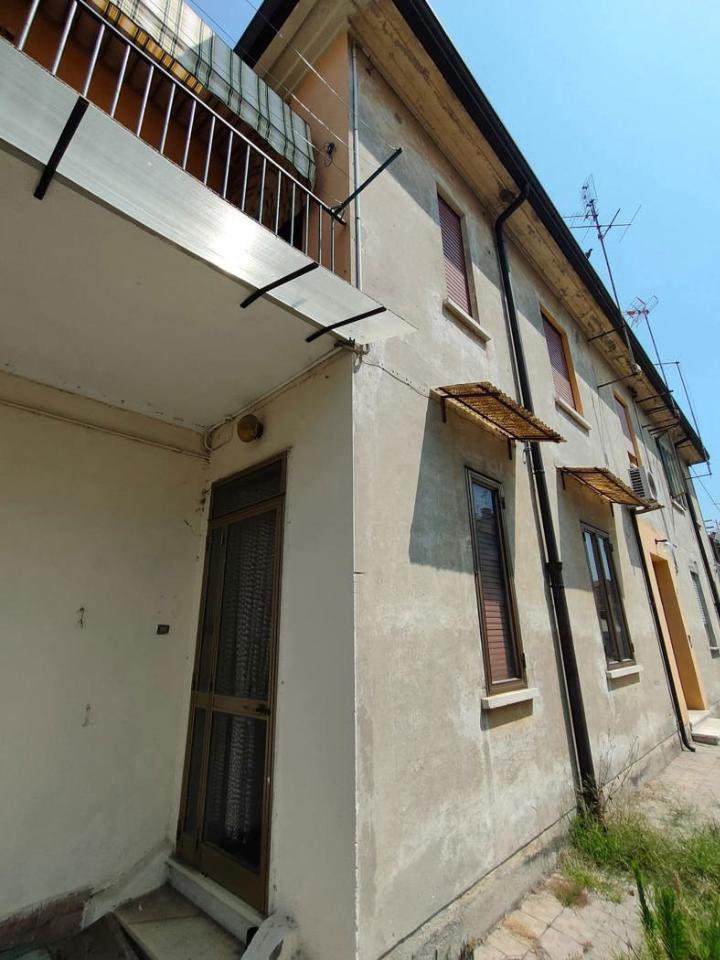 appartamento in vendita ad Adria