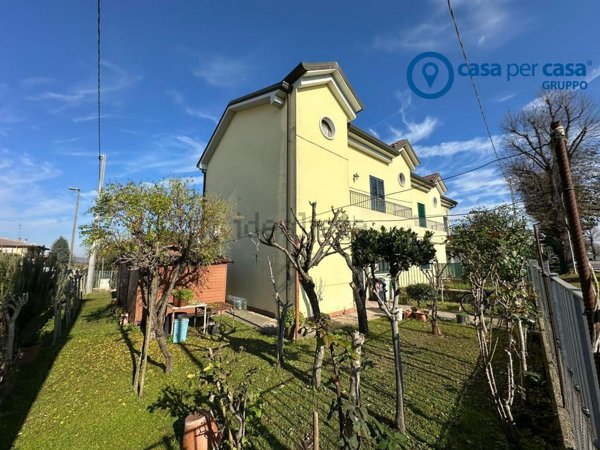 casa indipendente in vendita ad Adria