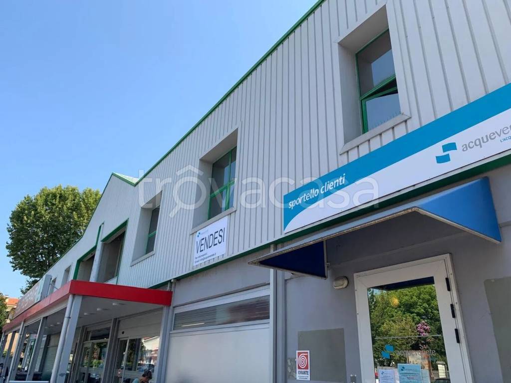 ufficio in vendita ad Adria