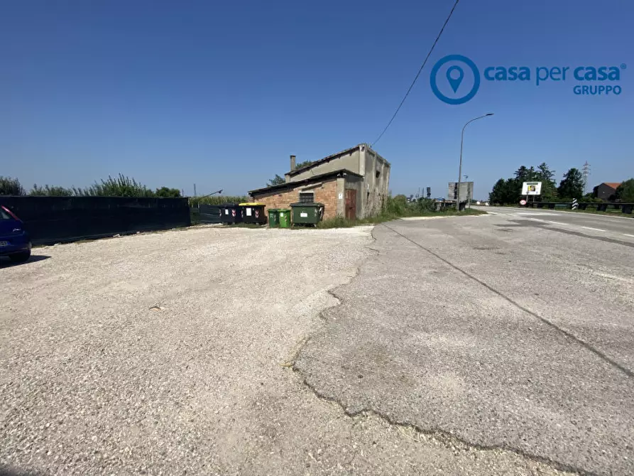 terreno edificabile in vendita ad Adria in zona Valliera