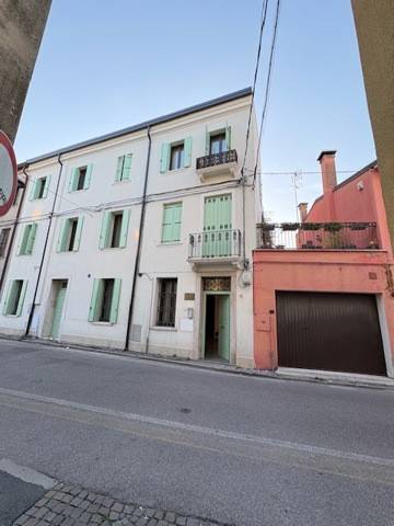 appartamento in vendita ad Adria