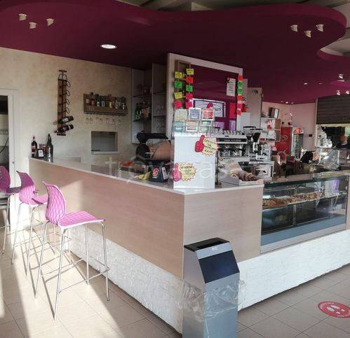 negozio in vendita ad Adria