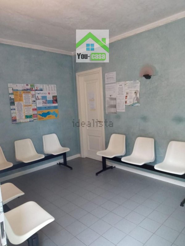 ufficio in vendita ad Adria in zona Bottrighe