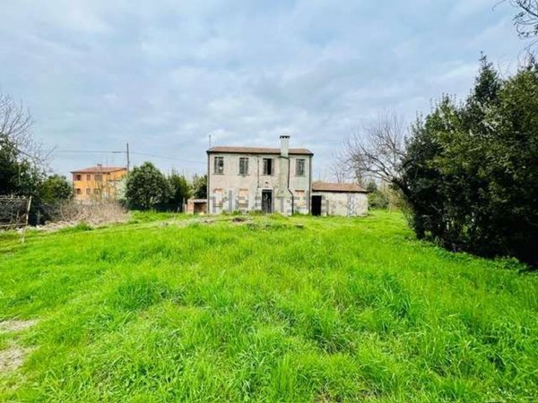 casa indipendente in vendita ad Adria