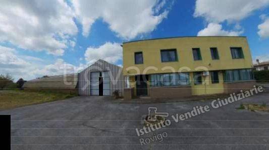 terreno edificabile in vendita ad Adria