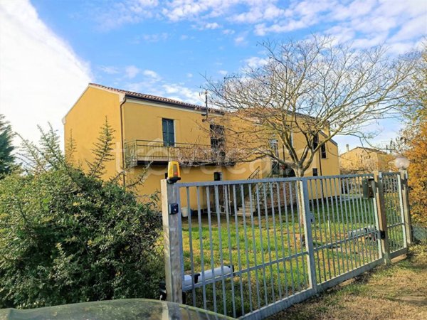 casa indipendente in vendita ad Adria