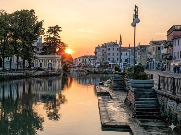 casa indipendente in vendita ad Adria