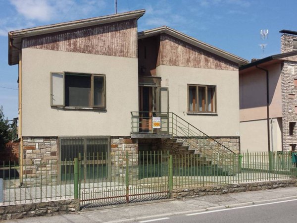 casa indipendente in vendita ad Adria