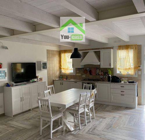 appartamento in vendita ad Adria in zona Bottrighe