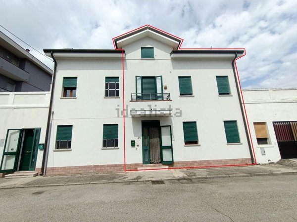 casa indipendente in vendita ad Adria